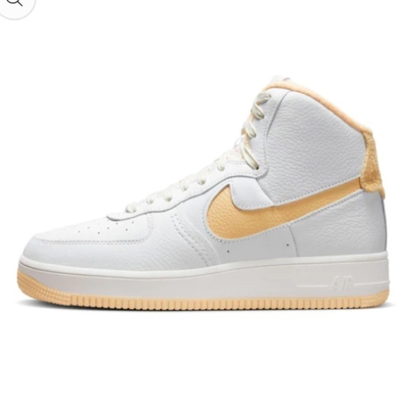 LIKE NEW! NIKE AIR FORCE Sculpt! - Picture 5 of 16